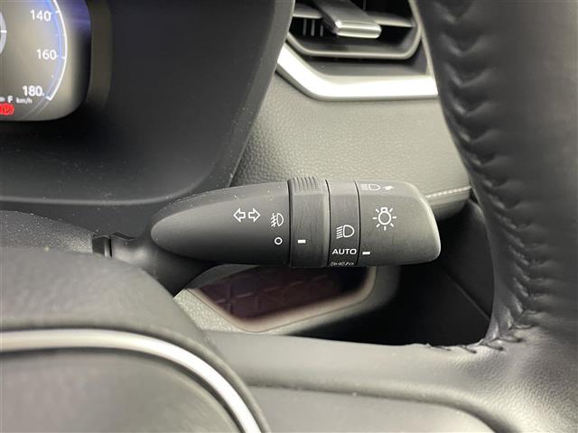 RAV4 G Zパッケージ ワンオーナー 純正10.5型DAナビ 全方位カメラ ワイヤレス充電 デジタルインナーミラー トヨタセーフティセンス アクセル踏み間違い防止 シートベンチレーション/ヒーター パワーバックドア 純正AW(27枚目)