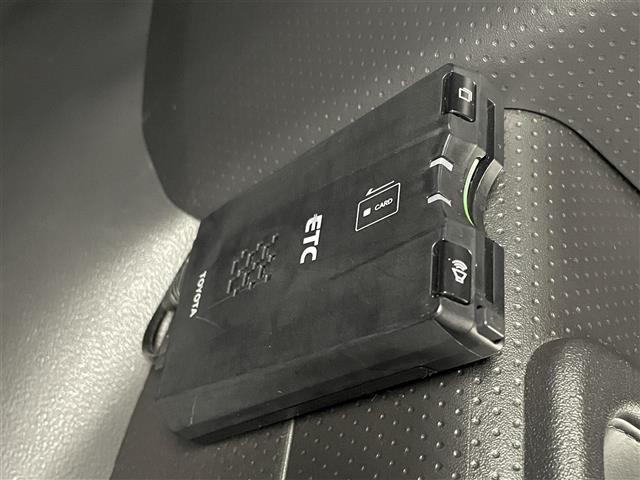 ＦＪクルーザー カラーパッケージ　アルパインナビ／フルセグＴＶ　バックカメラ　ＥＴＣ　クルーズコントロール　コーナーセンサー　リアデフロック　ウインドシールドデアイサー　横滑り防止装置　電動格納式ドアミラー　ＴＲＤアルミホイール（13枚目）