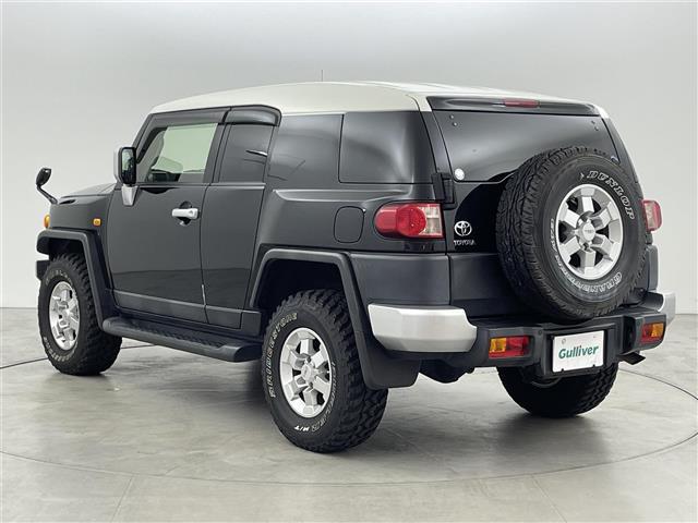 ＦＪクルーザー カラーパッケージ　アルパインナビ／フルセグＴＶ　バックカメラ　ＥＴＣ　クルーズコントロール　コーナーセンサー　リアデフロック　ウインドシールドデアイサー　横滑り防止装置　電動格納式ドアミラー　ＴＲＤアルミホイール（20枚目）