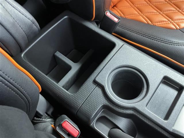 ＦＪクルーザー カラーパッケージ　アルパインナビ／フルセグＴＶ　バックカメラ　ＥＴＣ　クルーズコントロール　コーナーセンサー　リアデフロック　ウインドシールドデアイサー　横滑り防止装置　電動格納式ドアミラー　ＴＲＤアルミホイール（33枚目）