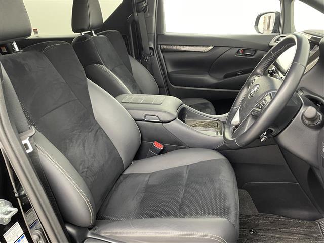 ヴェルファイアハイブリッド ゴールデンアイズＩＩＩ　後席モニター　純正９型ＤＡ　バックカメラ　デジタルルームミラー　ＥＴＣ　トヨタセーフティセンス　アクセル踏み間違い防止　ＢＳＭ　両側電動スライドドア　パワーバックドア　ヒッチメンバー　３眼ＬＥＤライト（14枚目）