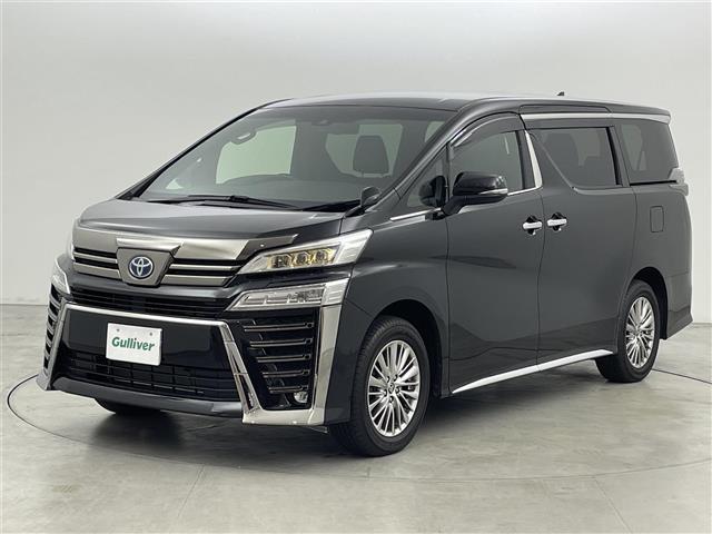 ヴェルファイアハイブリッド ゴールデンアイズＩＩＩ　後席モニター　純正９型ＤＡ　バックカメラ　デジタルルームミラー　ＥＴＣ　トヨタセーフティセンス　アクセル踏み間違い防止　ＢＳＭ　両側電動スライドドア　パワーバックドア　ヒッチメンバー　３眼ＬＥＤライト（19枚目）