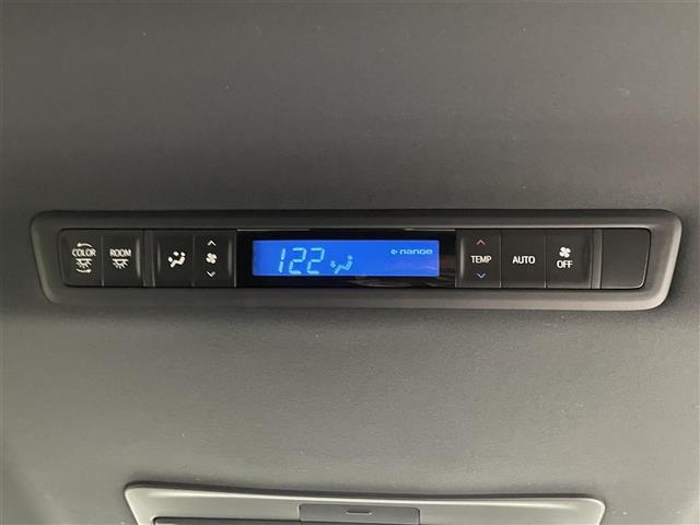 ヴェルファイアハイブリッド ゴールデンアイズＩＩＩ　後席モニター　純正９型ＤＡ　バックカメラ　デジタルルームミラー　ＥＴＣ　トヨタセーフティセンス　アクセル踏み間違い防止　ＢＳＭ　両側電動スライドドア　パワーバックドア　ヒッチメンバー　３眼ＬＥＤライト（33枚目）