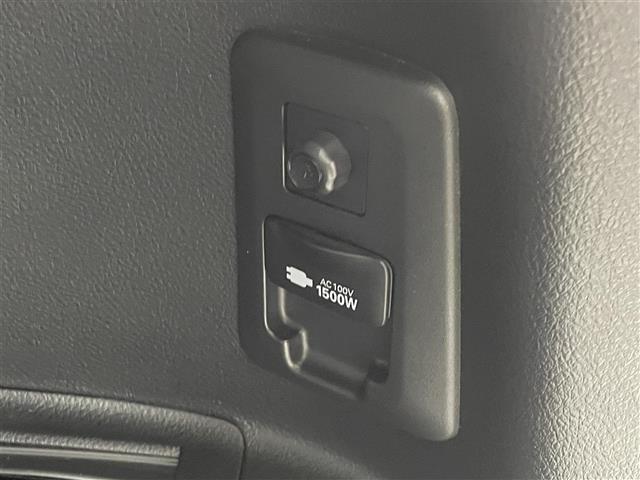 ヴェルファイアハイブリッド ゴールデンアイズＩＩＩ　後席モニター　純正９型ＤＡ　バックカメラ　デジタルルームミラー　ＥＴＣ　トヨタセーフティセンス　アクセル踏み間違い防止　ＢＳＭ　両側電動スライドドア　パワーバックドア　ヒッチメンバー　３眼ＬＥＤライト（34枚目）