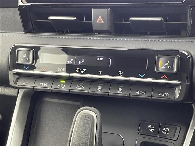 ヴォクシー ハイブリッドＳ－Ｚ　純正１０．５型ＤＡナビ　全方位カメラ　ビルトインＥＴＣ２．０　トヨタセーフティセンス　アクセル踏み間違い防止　ＢＳＭ　パーキングアシスト　シートヒーター　ハーフレザーシート　両側パワースライドドア（29枚目）