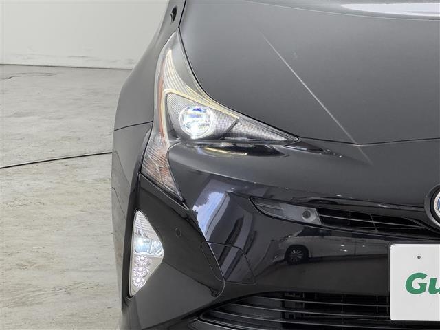 プリウス Ａ　アルパイン９型ナビ／フルセグＴＶ　バックカメラ　レーダー探知機　前方ドラレコ　ビルトインＥＴＣ　トヨタセーフティセンス　アクセル踏み間違い防止　ＢＳＭ　パーキングアシスト　ＨＵＤ　純正１５インチＡＷ（17枚目）