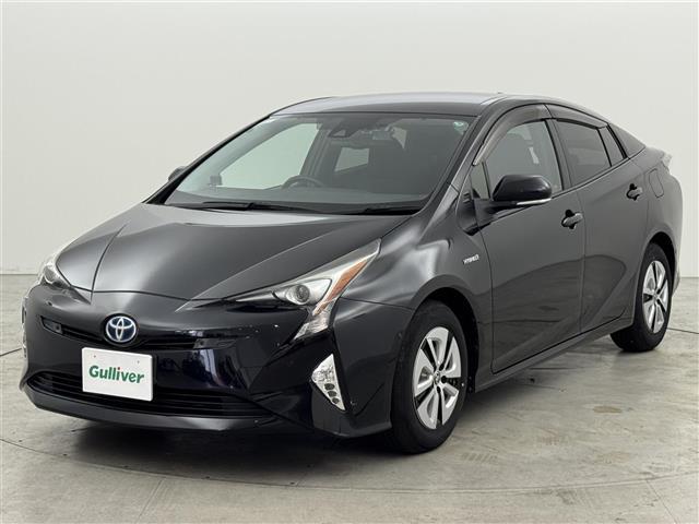 プリウス Ａ　アルパイン９型ナビ／フルセグＴＶ　バックカメラ　レーダー探知機　前方ドラレコ　ビルトインＥＴＣ　トヨタセーフティセンス　アクセル踏み間違い防止　ＢＳＭ　パーキングアシスト　ＨＵＤ　純正１５インチＡＷ（19枚目）