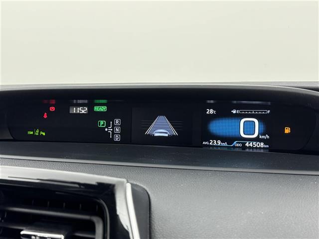 プリウス Ａ　アルパイン９型ナビ／フルセグＴＶ　バックカメラ　レーダー探知機　前方ドラレコ　ビルトインＥＴＣ　トヨタセーフティセンス　アクセル踏み間違い防止　ＢＳＭ　パーキングアシスト　ＨＵＤ　純正１５インチＡＷ（22枚目）