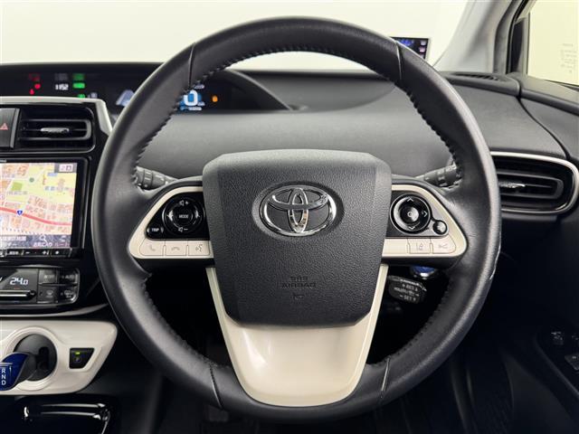 プリウス Ａ　アルパイン９型ナビ／フルセグＴＶ　バックカメラ　レーダー探知機　前方ドラレコ　ビルトインＥＴＣ　トヨタセーフティセンス　アクセル踏み間違い防止　ＢＳＭ　パーキングアシスト　ＨＵＤ　純正１５インチＡＷ（24枚目）