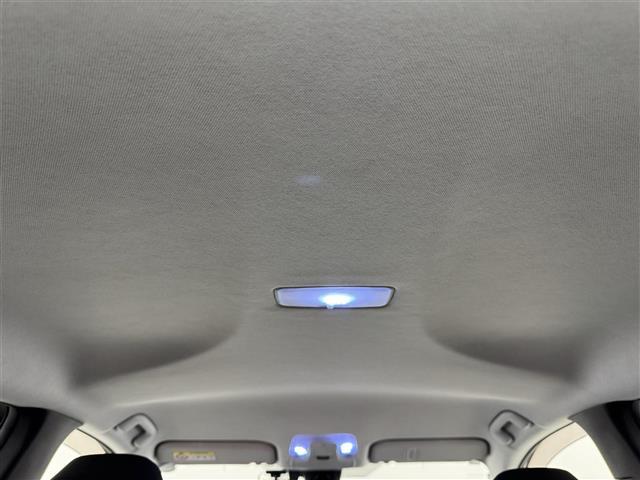 プリウス Ａ　アルパイン９型ナビ／フルセグＴＶ　バックカメラ　レーダー探知機　前方ドラレコ　ビルトインＥＴＣ　トヨタセーフティセンス　アクセル踏み間違い防止　ＢＳＭ　パーキングアシスト　ＨＵＤ　純正１５インチＡＷ（34枚目）