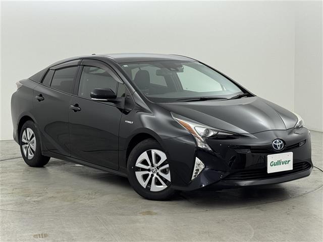 プリウス Ａ　アルパイン９型ナビ／フルセグＴＶ　バックカメラ　レーダー探知機　前方ドラレコ　ビルトインＥＴＣ　トヨタセーフティセンス　アクセル踏み間違い防止　ＢＳＭ　パーキングアシスト　ＨＵＤ　純正１５インチＡＷ（39枚目）