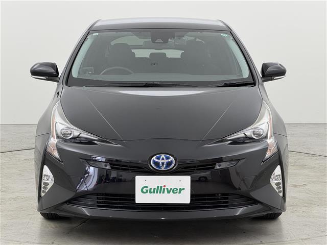 プリウス Ａ　アルパイン９型ナビ／フルセグＴＶ　バックカメラ　レーダー探知機　前方ドラレコ　ビルトインＥＴＣ　トヨタセーフティセンス　アクセル踏み間違い防止　ＢＳＭ　パーキングアシスト　ＨＵＤ　純正１５インチＡＷ（42枚目）