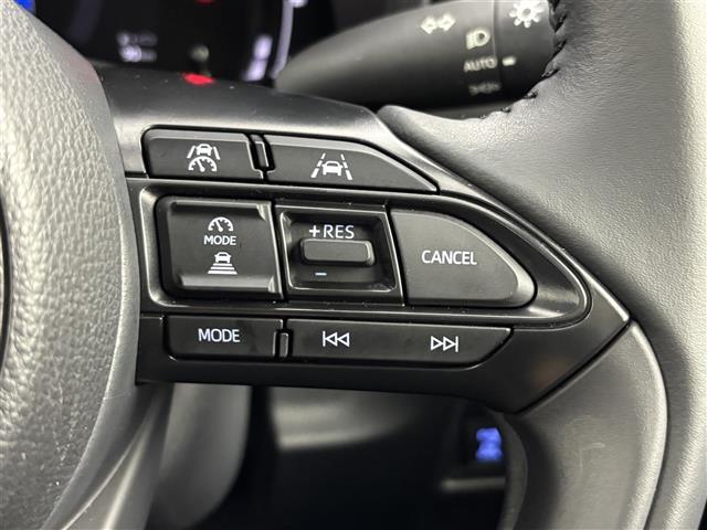 シエンタ ハイブリッドＺ　純正１０．５型ＤＡナビ／フルセグＴＶ　全方位カメラ　前後ドラレコ　レーダークルコン　コーナーセンサー　衝突軽減　レーンキープ　アクセル踏み間違い防止　ＢＳＭ　両側電動スライドドア　純正１５インチＡＷ（9枚目）