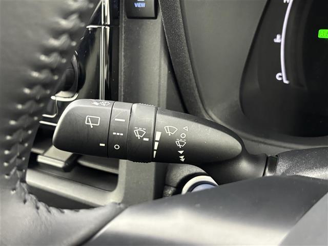 シエンタ ハイブリッドＺ　純正１０．５型ＤＡナビ／フルセグＴＶ　全方位カメラ　前後ドラレコ　レーダークルコン　コーナーセンサー　衝突軽減　レーンキープ　アクセル踏み間違い防止　ＢＳＭ　両側電動スライドドア　純正１５インチＡＷ（25枚目）