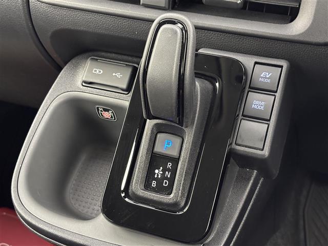 シエンタ ハイブリッドＺ　純正１０．５型ＤＡナビ／フルセグＴＶ　全方位カメラ　前後ドラレコ　レーダークルコン　コーナーセンサー　衝突軽減　レーンキープ　アクセル踏み間違い防止　ＢＳＭ　両側電動スライドドア　純正１５インチＡＷ（34枚目）