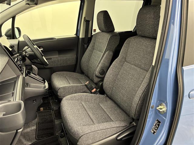 シエンタ ハイブリッドＺ　純正１０．５型ＤＡナビ／フルセグＴＶ　全方位カメラ　前後ドラレコ　レーダークルコン　コーナーセンサー　衝突軽減　レーンキープ　アクセル踏み間違い防止　ＢＳＭ　両側電動スライドドア　純正１５インチＡＷ（36枚目）