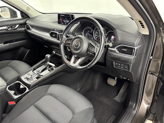 ＣＸ－５ ＸＤ　プロアクティブ　メーカーナビ　バックカメラ　ＥＴＣ　レーダークルーズコントロール　コーナーセンサー　スマートシティブレーキサポート　レーンキープ　ＢＳＭ　シートヒーター　ステアリングヒーター　パワーバックドア　ＬＥＤ（23枚目）