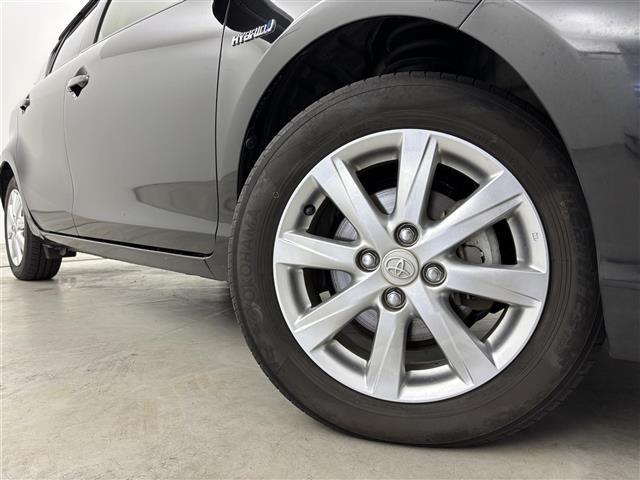 アクア Ｓ　純正ナビ／ＢＴ／フルセグＴＶ　バックカメラ　ＥＴＣ　プッシュスタート　スマートキー　電動格納式ドアミラー　ＥＣＯモード　ＥＶモード　ドアバイザー　純正１５インチアルミホイール　社外フロアマット（18枚目）