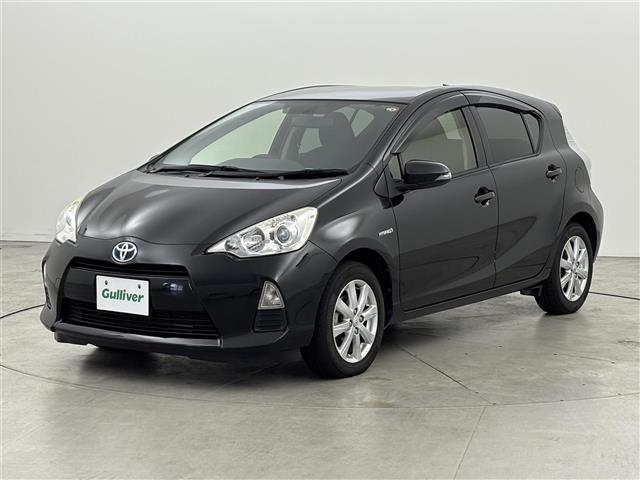 アクア Ｓ　純正ナビ／ＢＴ／フルセグＴＶ　バックカメラ　ＥＴＣ　プッシュスタート　スマートキー　電動格納式ドアミラー　ＥＣＯモード　ＥＶモード　ドアバイザー　純正１５インチアルミホイール　社外フロアマット（19枚目）