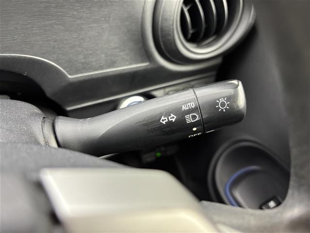 アクア Ｓ　純正ナビ／ＢＴ／フルセグＴＶ　バックカメラ　ＥＴＣ　プッシュスタート　スマートキー　電動格納式ドアミラー　ＥＣＯモード　ＥＶモード　ドアバイザー　純正１５インチアルミホイール　社外フロアマット（25枚目）