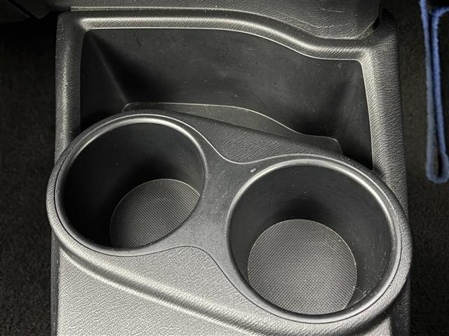 アクア Ｓ　純正ナビ／ＢＴ／フルセグＴＶ　バックカメラ　ＥＴＣ　プッシュスタート　スマートキー　電動格納式ドアミラー　ＥＣＯモード　ＥＶモード　ドアバイザー　純正１５インチアルミホイール　社外フロアマット（29枚目）