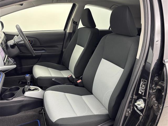 アクア Ｓ　純正ナビ／ＢＴ／フルセグＴＶ　バックカメラ　ＥＴＣ　プッシュスタート　スマートキー　電動格納式ドアミラー　ＥＣＯモード　ＥＶモード　ドアバイザー　純正１５インチアルミホイール　社外フロアマット（36枚目）