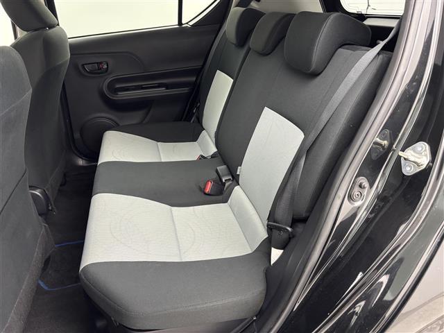 アクア Ｓ　純正ナビ／ＢＴ／フルセグＴＶ　バックカメラ　ＥＴＣ　プッシュスタート　スマートキー　電動格納式ドアミラー　ＥＣＯモード　ＥＶモード　ドアバイザー　純正１５インチアルミホイール　社外フロアマット（37枚目）