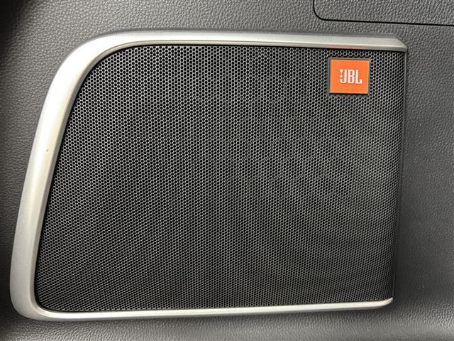 ハリアー Ｚ　レザーパッケージ　調光パノラマルーフ　モデリスタエアロ　純正１２．３型ナビ　ＪＢＬサウンド　デジタルインナーミラー　トヨタセーフティセンス　アクセル踏み間違い防止　シートベンチレーション／ヒーター　パワーバックドア（13枚目）