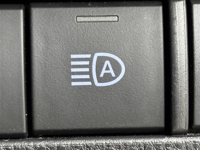 ハリアー Ｚ　レザーパッケージ　調光パノラマルーフ　モデリスタエアロ　純正１２．３型ナビ　ＪＢＬサウンド　デジタルインナーミラー　トヨタセーフティセンス　アクセル踏み間違い防止　シートベンチレーション／ヒーター　パワーバックドア（26枚目）