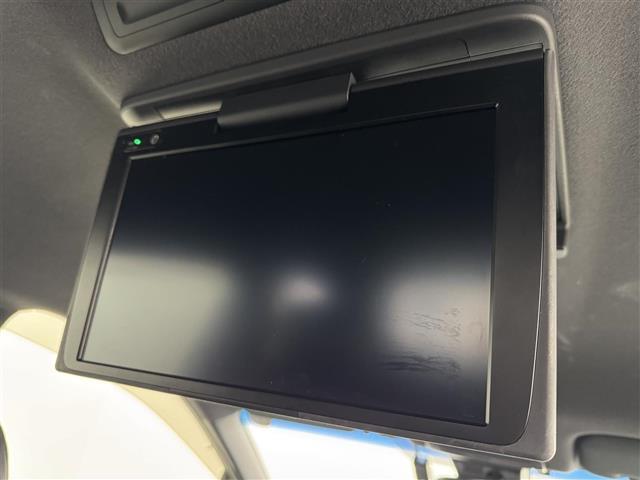 エスティマ アエラス　プレミアム　ワンオーナー　後席モニター　純正ナビ／フルセグＴＶ　バックカメラ　クルーズコントロール　衝突被害軽減ブレーキ　レーンキープ　両側電動スライドドア　ハーフレザーシート　パワーシート　純正１８インチＡＷ（3枚目）