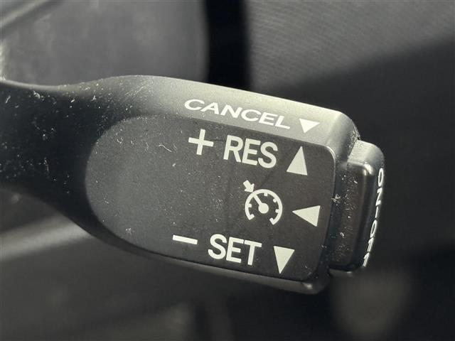 エスティマ アエラス　プレミアム　ワンオーナー　後席モニター　純正ナビ／フルセグＴＶ　バックカメラ　クルーズコントロール　衝突被害軽減ブレーキ　レーンキープ　両側電動スライドドア　ハーフレザーシート　パワーシート　純正１８インチＡＷ（9枚目）