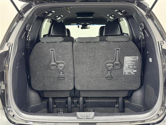 エスティマ アエラス　プレミアム　ワンオーナー　後席モニター　純正ナビ／フルセグＴＶ　バックカメラ　クルーズコントロール　衝突被害軽減ブレーキ　レーンキープ　両側電動スライドドア　ハーフレザーシート　パワーシート　純正１８インチＡＷ（16枚目）