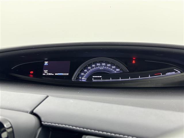 エスティマ アエラス　プレミアム　ワンオーナー　後席モニター　純正ナビ／フルセグＴＶ　バックカメラ　クルーズコントロール　衝突被害軽減ブレーキ　レーンキープ　両側電動スライドドア　ハーフレザーシート　パワーシート　純正１８インチＡＷ（22枚目）