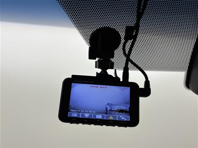 アルファード ２．５Ｓ　Ａパッケージ　後席モニター　純正１０型ナビ／フルセグＴＶ　バックカメラ　ワイヤレス充電　前後ドラレコ　レーダークルコン　コーナーセンサー　衝突被害軽減ブレーキ　レーンキープ　両側電動スライドドア　社外１８インチＡＷ（13枚目）