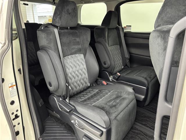 アルファード ２．５Ｓ　Ａパッケージ　後席モニター　純正１０型ナビ／フルセグＴＶ　バックカメラ　ワイヤレス充電　前後ドラレコ　レーダークルコン　コーナーセンサー　衝突被害軽減ブレーキ　レーンキープ　両側電動スライドドア　社外１８インチＡＷ（15枚目）