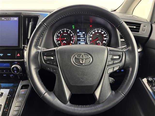 アルファード ２．５Ｓ　Ａパッケージ　後席モニター　純正１０型ナビ／フルセグＴＶ　バックカメラ　ワイヤレス充電　前後ドラレコ　レーダークルコン　コーナーセンサー　衝突被害軽減ブレーキ　レーンキープ　両側電動スライドドア　社外１８インチＡＷ（24枚目）