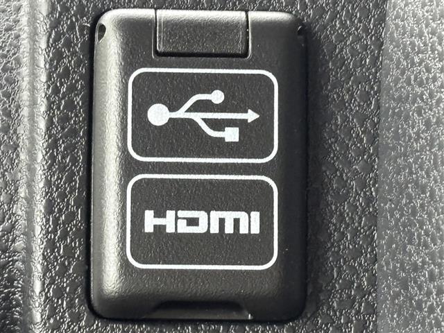 タント ファンクロスターボ　ワンオーナー　純正ディスプレイオーディオ　全方位カメラ　両側パワースライドドア　衝突軽減システム　コーナーセンサー　横滑り防止　レーンキープ　アイドリングストップ　シートヒーター　純正１５インチＡＷ（12枚目）