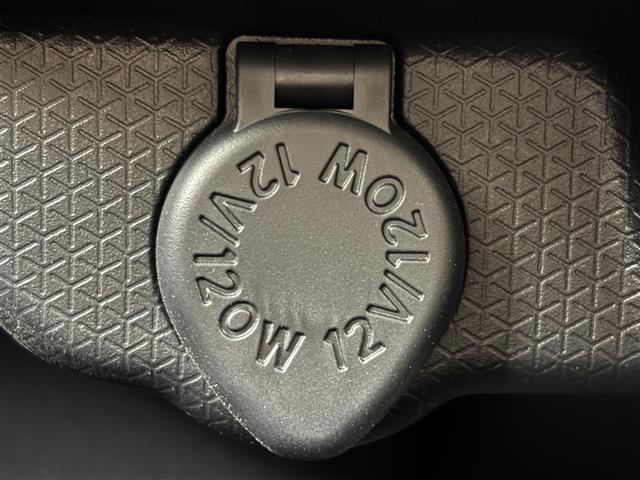 タント ファンクロスターボ　ワンオーナー　純正ディスプレイオーディオ　全方位カメラ　両側パワースライドドア　衝突軽減システム　コーナーセンサー　横滑り防止　レーンキープ　アイドリングストップ　シートヒーター　純正１５インチＡＷ（13枚目）