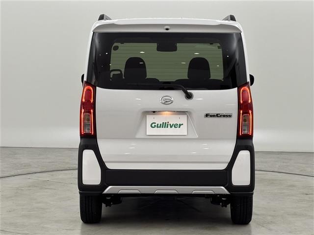 タント ファンクロスターボ　ワンオーナー　純正ディスプレイオーディオ　全方位カメラ　両側パワースライドドア　衝突軽減システム　コーナーセンサー　横滑り防止　レーンキープ　アイドリングストップ　シートヒーター　純正１５インチＡＷ（43枚目）