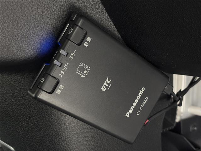 ムーヴキャンバス ストライプスＧ　社外ディスプレイオーディオ　バックカメラ　両側パワースライドドア　ワイヤレス充電　ＥＴＣ　ホッとカップホルダー　衝突軽減　レーンキープ　コーナーセンサー　アクセル踏み間違い防止　シートヒーター　ＬＥＤ（9枚目）