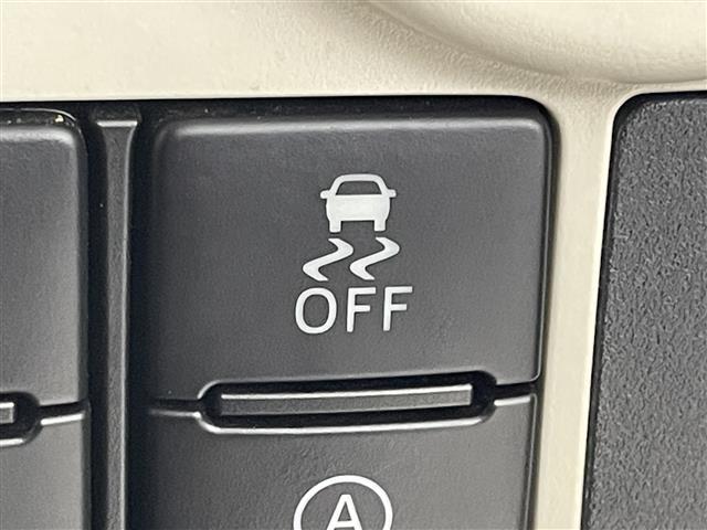 ムーヴキャンバス Ｇブラックアクセントリミテッド　ＳＡＩＩＩ　純正ナビ／フルセグＴＶ　パノラマモニター　ＥＴＣ　ナビ連動前方ドライブレコーダー　コーナーセンサー　衝突軽減ブレーキ　アイドリングストップ　両側電動スライドドア　プッシュスタート　スペアキー　ＬＥＤ（10枚目）