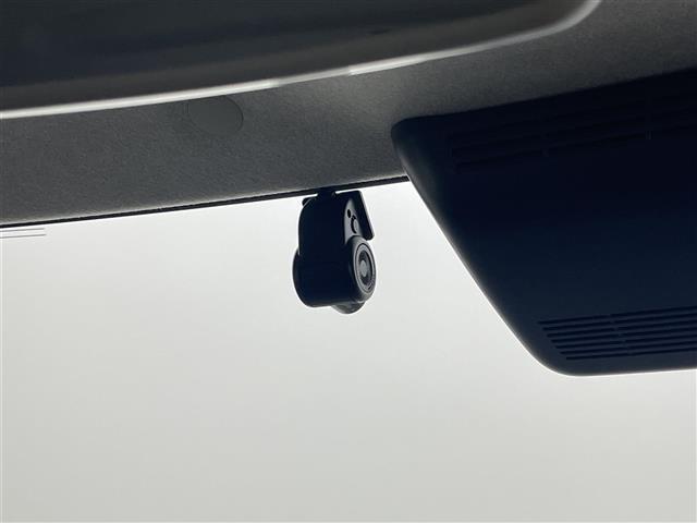 ムーヴキャンバス Ｇブラックアクセントリミテッド　ＳＡＩＩＩ　純正ナビ／フルセグＴＶ　パノラマモニター　ＥＴＣ　ナビ連動前方ドライブレコーダー　コーナーセンサー　衝突軽減ブレーキ　アイドリングストップ　両側電動スライドドア　プッシュスタート　スペアキー　ＬＥＤ（13枚目）