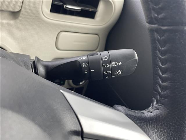 ムーヴキャンバス Ｇブラックアクセントリミテッド　ＳＡＩＩＩ　純正ナビ／フルセグＴＶ　パノラマモニター　ＥＴＣ　ナビ連動前方ドライブレコーダー　コーナーセンサー　衝突軽減ブレーキ　アイドリングストップ　両側電動スライドドア　プッシュスタート　スペアキー　ＬＥＤ（28枚目）