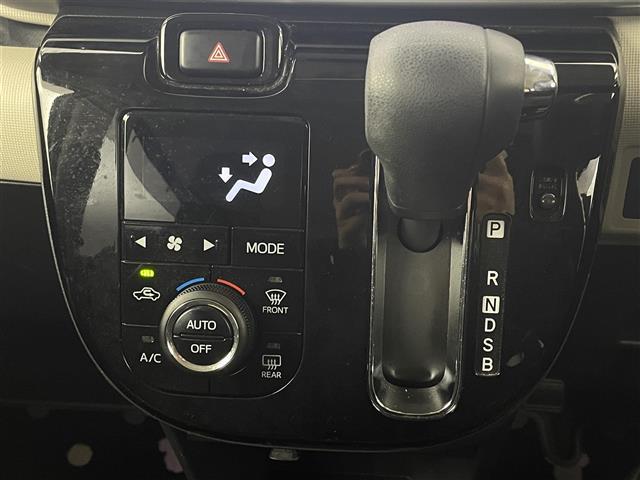 ムーヴキャンバス Ｇブラックアクセントリミテッド　ＳＡＩＩＩ　純正ナビ／フルセグＴＶ　パノラマモニター　ＥＴＣ　ナビ連動前方ドライブレコーダー　コーナーセンサー　衝突軽減ブレーキ　アイドリングストップ　両側電動スライドドア　プッシュスタート　スペアキー　ＬＥＤ（29枚目）