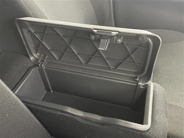 ムーヴキャンバス Ｇブラックアクセントリミテッド　ＳＡＩＩＩ　純正ナビ／フルセグＴＶ　パノラマモニター　ＥＴＣ　ナビ連動前方ドライブレコーダー　コーナーセンサー　衝突軽減ブレーキ　アイドリングストップ　両側電動スライドドア　プッシュスタート　スペアキー　ＬＥＤ（32枚目）