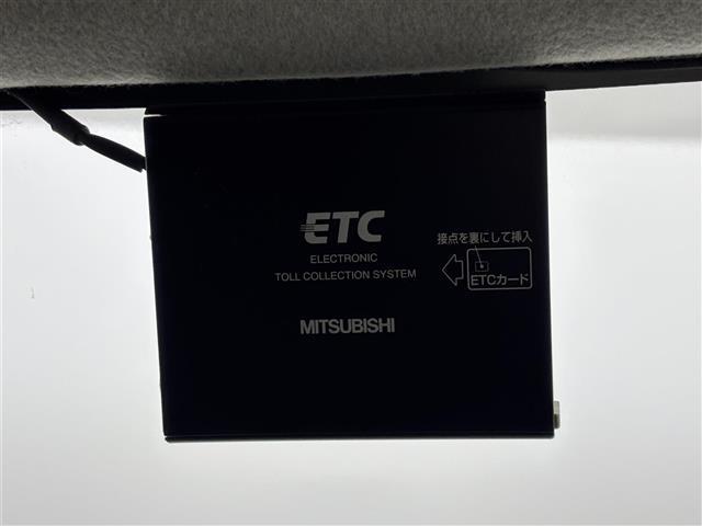 タント カスタムＲＳ　ＳＡ　純正ナビ（フルセグＴＶ）　両側電動スライドドア　衝突軽減ブレーキ　横滑り防止装置　アイドリングストップ　ＥＴＣ　ドラレコ　オートエアコン　オートライト　ＬＥＤヘッドライト　純正１５インチアルミホイール（9枚目）