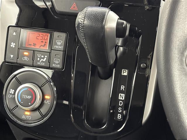 タント カスタムＲＳ　ＳＡ　純正ナビ（フルセグＴＶ）　両側電動スライドドア　衝突軽減ブレーキ　横滑り防止装置　アイドリングストップ　ＥＴＣ　ドラレコ　オートエアコン　オートライト　ＬＥＤヘッドライト　純正１５インチアルミホイール（30枚目）