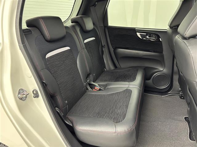 Ｎ－ＯＮＥ モデューロＸ　ワンオーナー　社外ナビ／フルセグＴＶ　ＥＴＣ　クルーズコントロール　パドルシフト　横滑り防止装置　プッシュスタート　電動格納式ドアミラー　ハーフレザーシート　社外フロントスポイラー　社外１５インチＡＷ（15枚目）