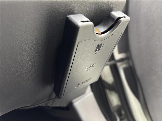 コペン ローブ 社外ディスプレイオーディオ バックカメラ カーボンリアウィング ロッソモデロツインマフラー デジタルルームミラー ETC 前後ドラレコ アイドリングストップ シートヒーター 社外16インチAW LED(12枚目)