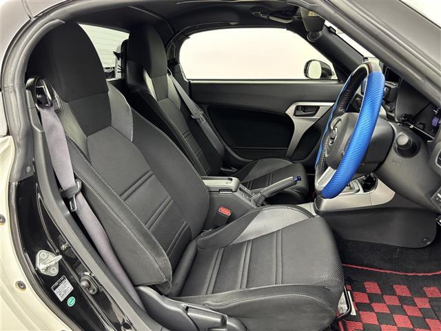 コペン ローブ 社外ディスプレイオーディオ バックカメラ カーボンリアウィング ロッソモデロツインマフラー デジタルルームミラー ETC 前後ドラレコ アイドリングストップ シートヒーター 社外16インチAW LED(14枚目)